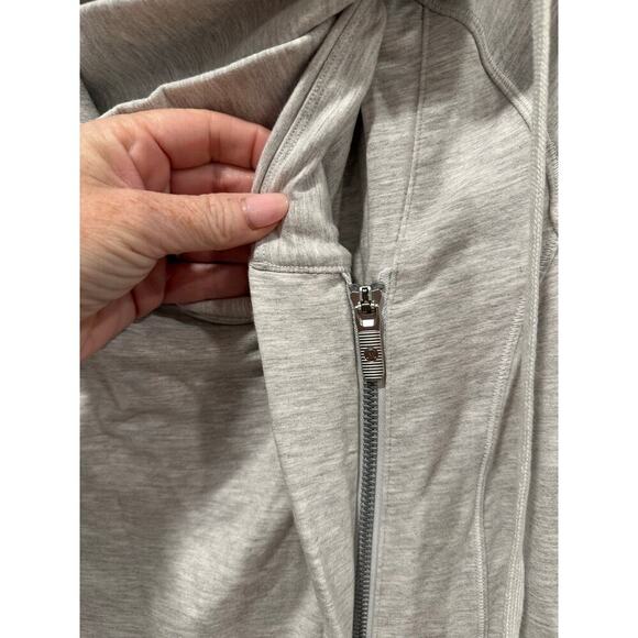 Lululemon Coast Easy Wrap Size 8 - Picture 5 of 9